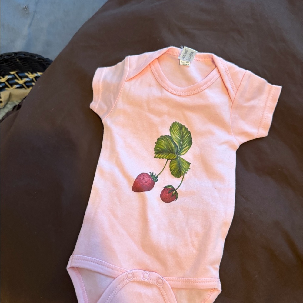 NEWBORN onesie - Picture 2 of 9